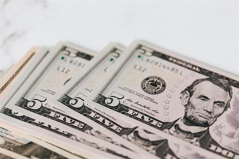 Come Laurearsi e Prendere la Laurea in Economia Internazionale